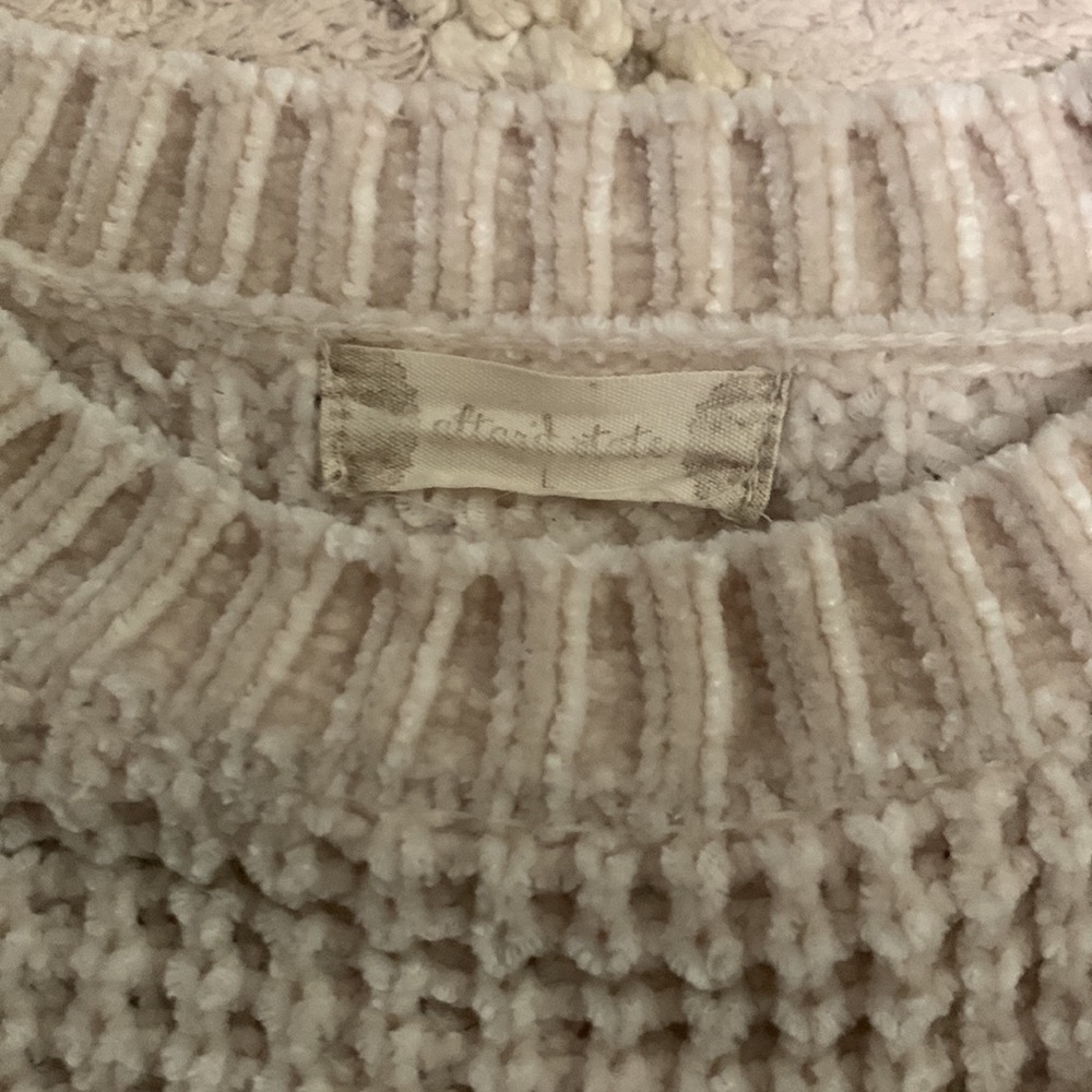 sweater - Picture 2 of 2